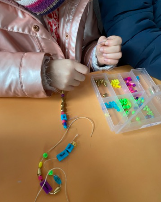 Atelier : Perles, attaches